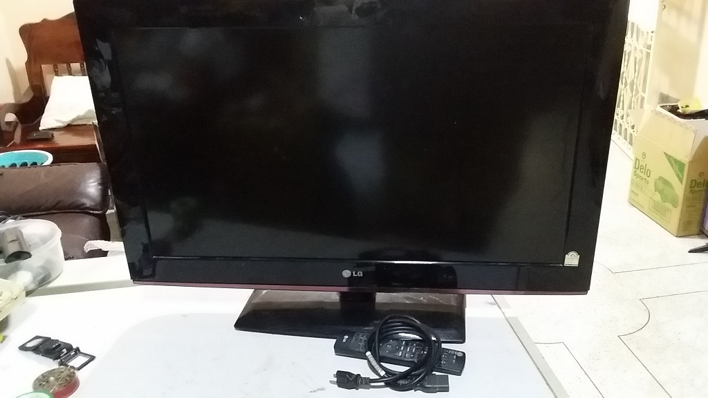 ซ่อมโทรทัศน์ LCD-TV ยี่ห้อ LG รุ่น 32LD330 อาการเปิดติดบ้างไม่ติดบ้าง