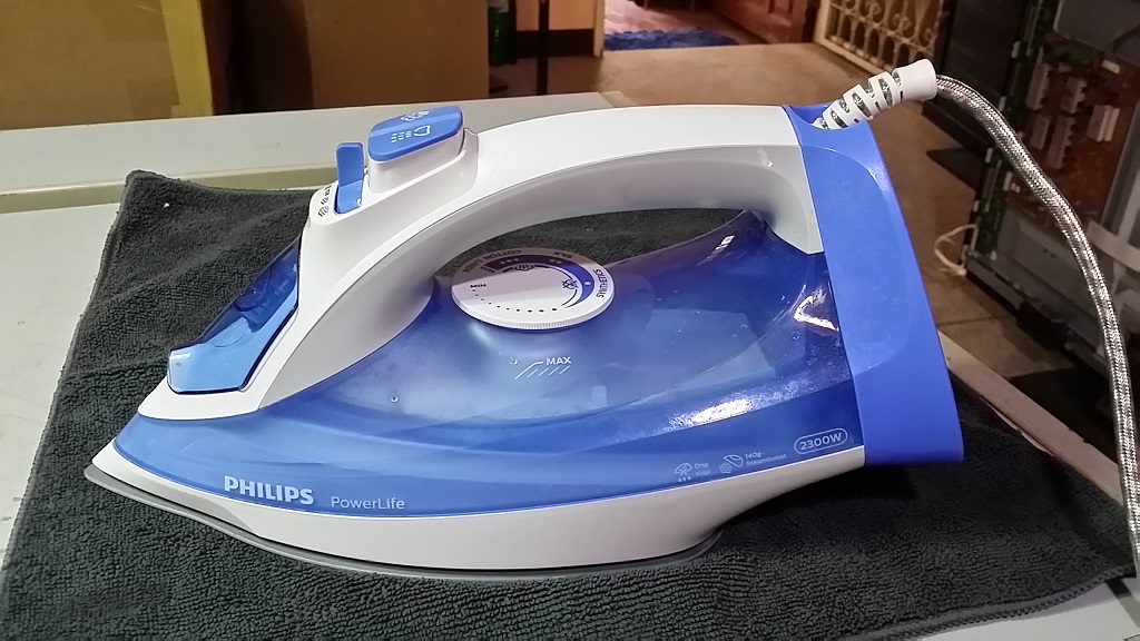 ซ่อมเตารีดไอน้ำ ยี่ห้อ PHILIPS รุ่น PowerLife_GC2990 เปลี่ยนสายไฟเส้นใหม่