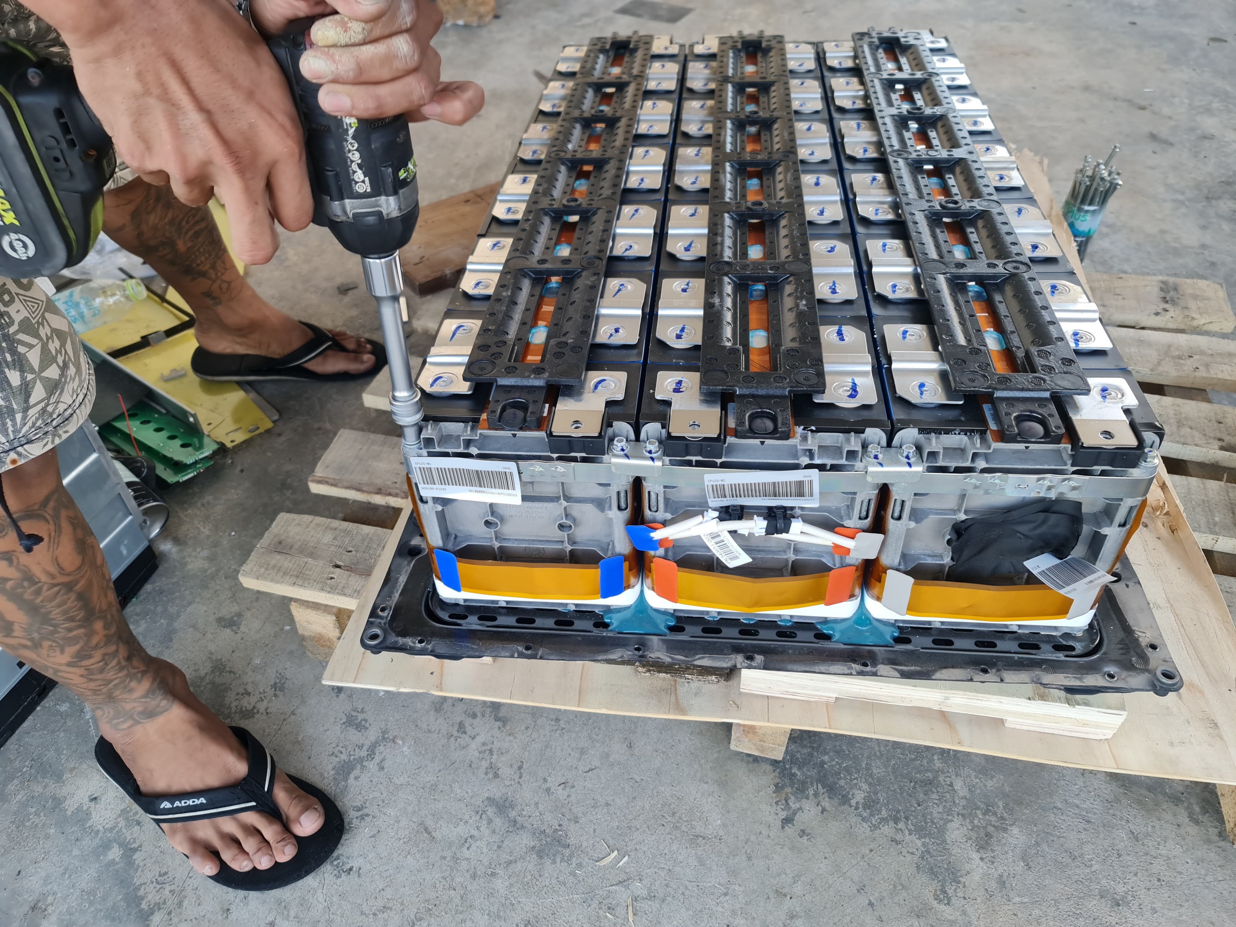 แบตเตอรีลิเธียม CATL LFP 302Ah สำหรับประกอบทำ แบตเตอรี่สำหรับโฟลคลิฟท์ไฟฟ้า ระบบ 48v 302Ah ทดแทนแบตน้ำเดิม