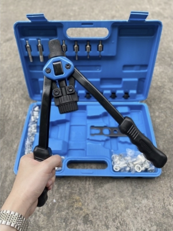 คีมย้ำรีเวทนัท M3-M12 ชุดสุดคุ้มมาพร้อมลูกรีเวทนัท 100 ลูก อุปกรณ์พร้อมใช้งาน