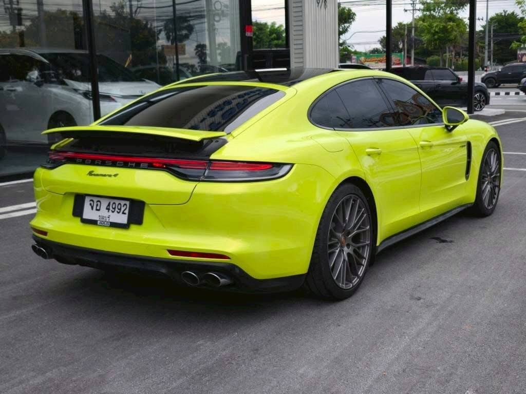 Porsche Panamera Platinum Edition ปี 2024