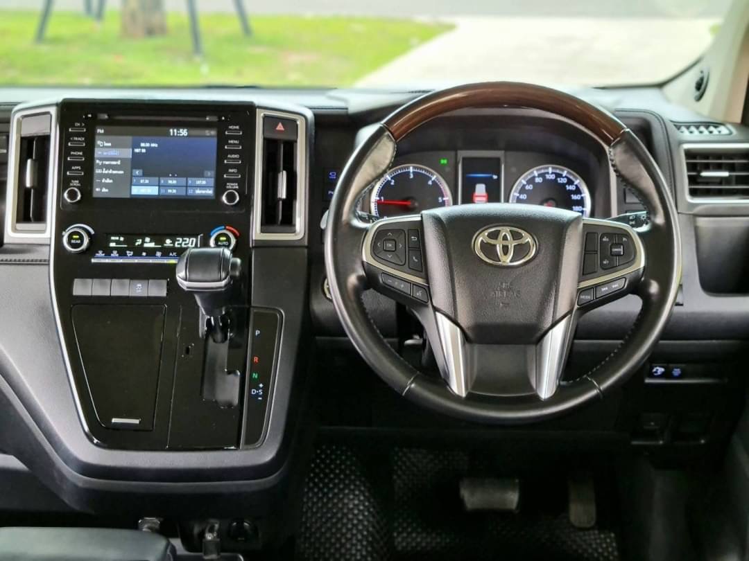 TOYOTA MAJESTY, 2.8 PREMIUM โฉม ปี19-ปัจจุบัน ปี 2020