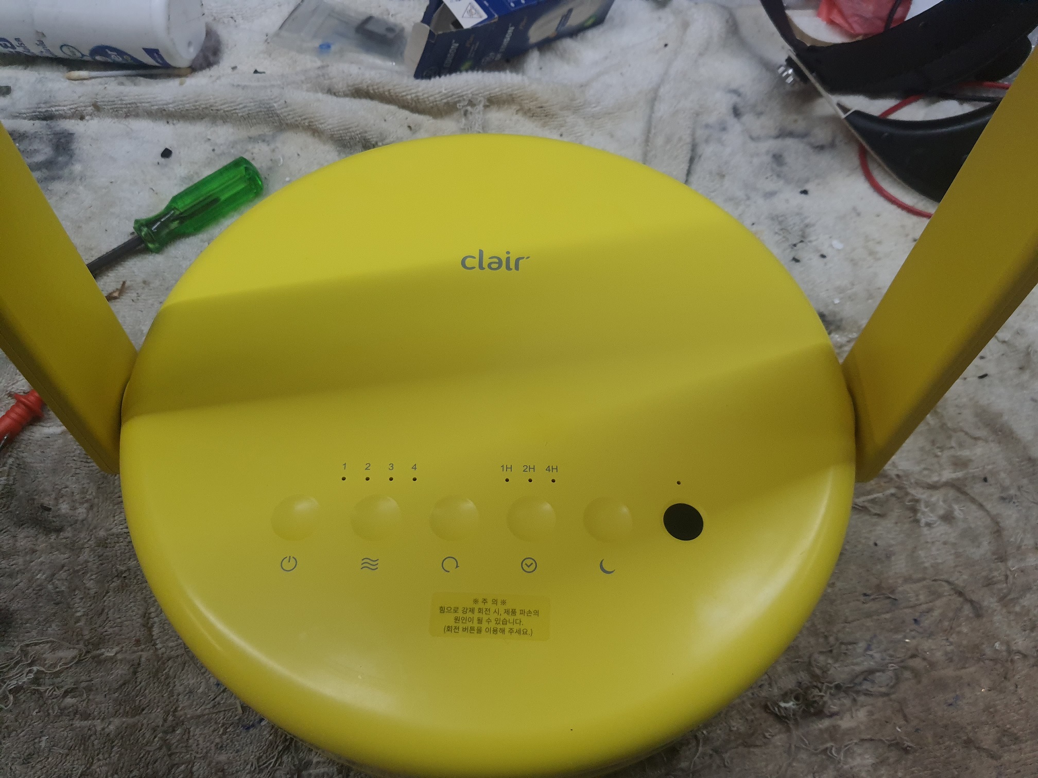 ซ่อมพัดลมตั้งพื้น ยี่ห้อ CLAIR รุ่น F1F12B อาการเครื่องไม่ทำงาน