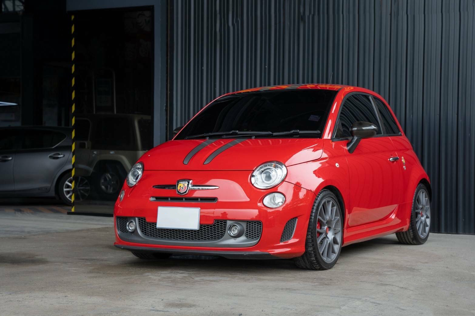 FIAT ABARTH 695 TRIBUTO FERRARI Limited Edition ปี 2012