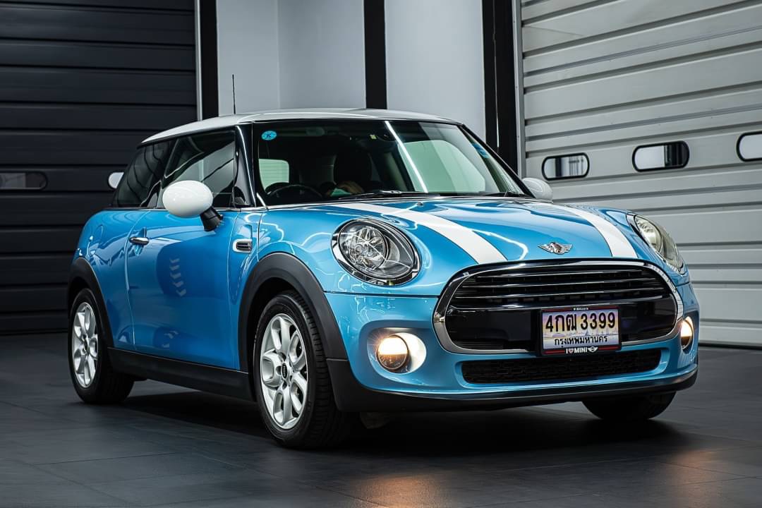 Mini Cooper RHD F56 ปี 2015 สีฟ้า