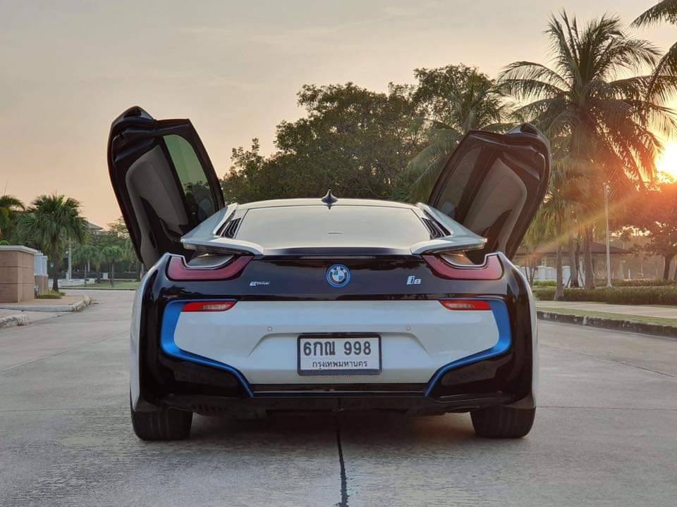 BMW i8 ปี 2015
