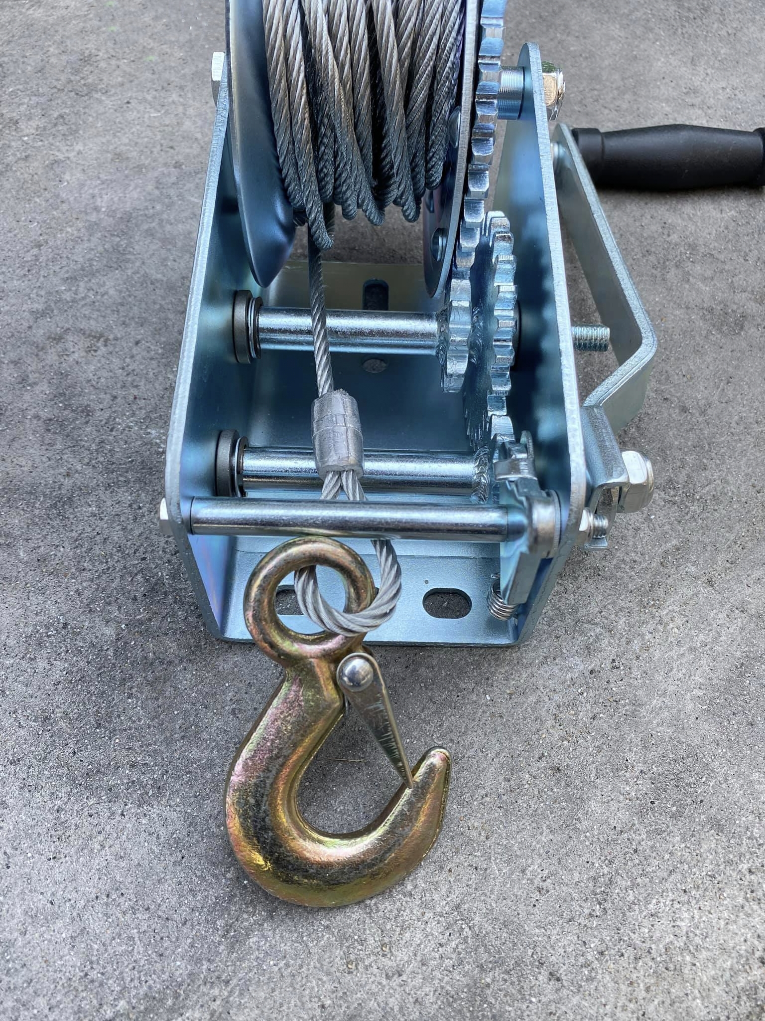 รอกสลิงมือหมุน สีเงิน(ขนาด 900กิโลกรัม)