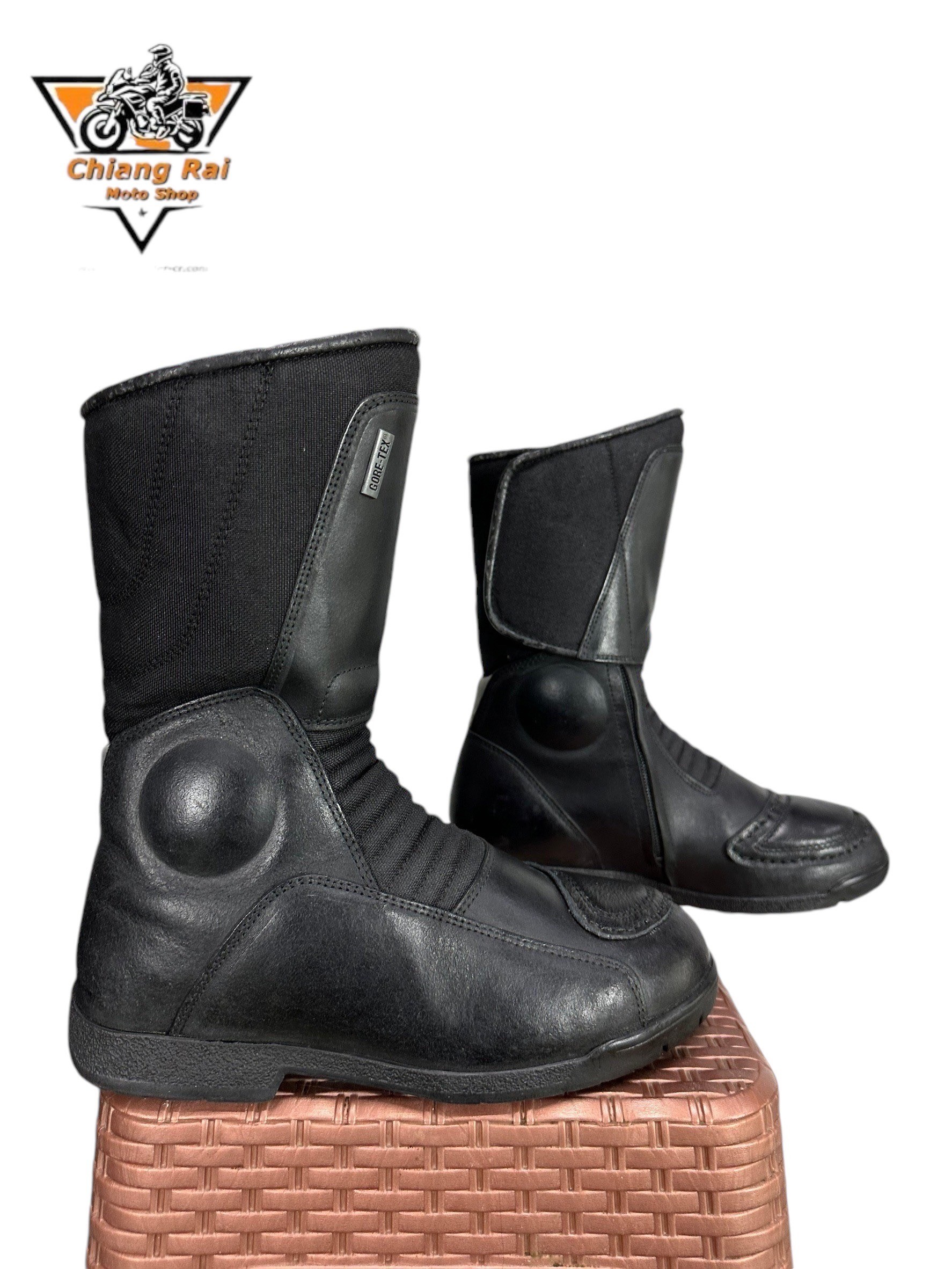 รองเท้าขี่มอเตอร์ไซด์( มือสอง) RCBS-793 Size ขนาดจากป้าย 39:EUR / 6:UK / 24.5:Cm.(BMW)