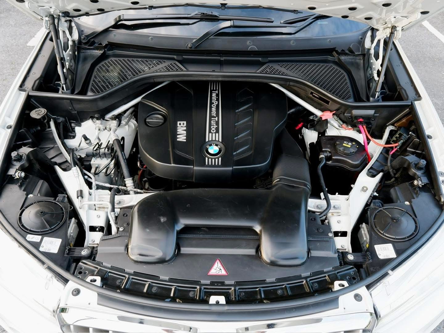 BMW X5 sDRIVE25d PURE EXPERIENCE ปี 2015