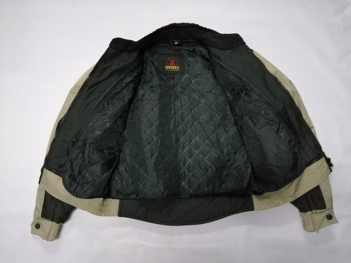 เสื้อขี่มอเตอร์ไซด์( มือสอง) RCS 189 อก 50" ยาว 25" ยี่ห้อ Xplorer