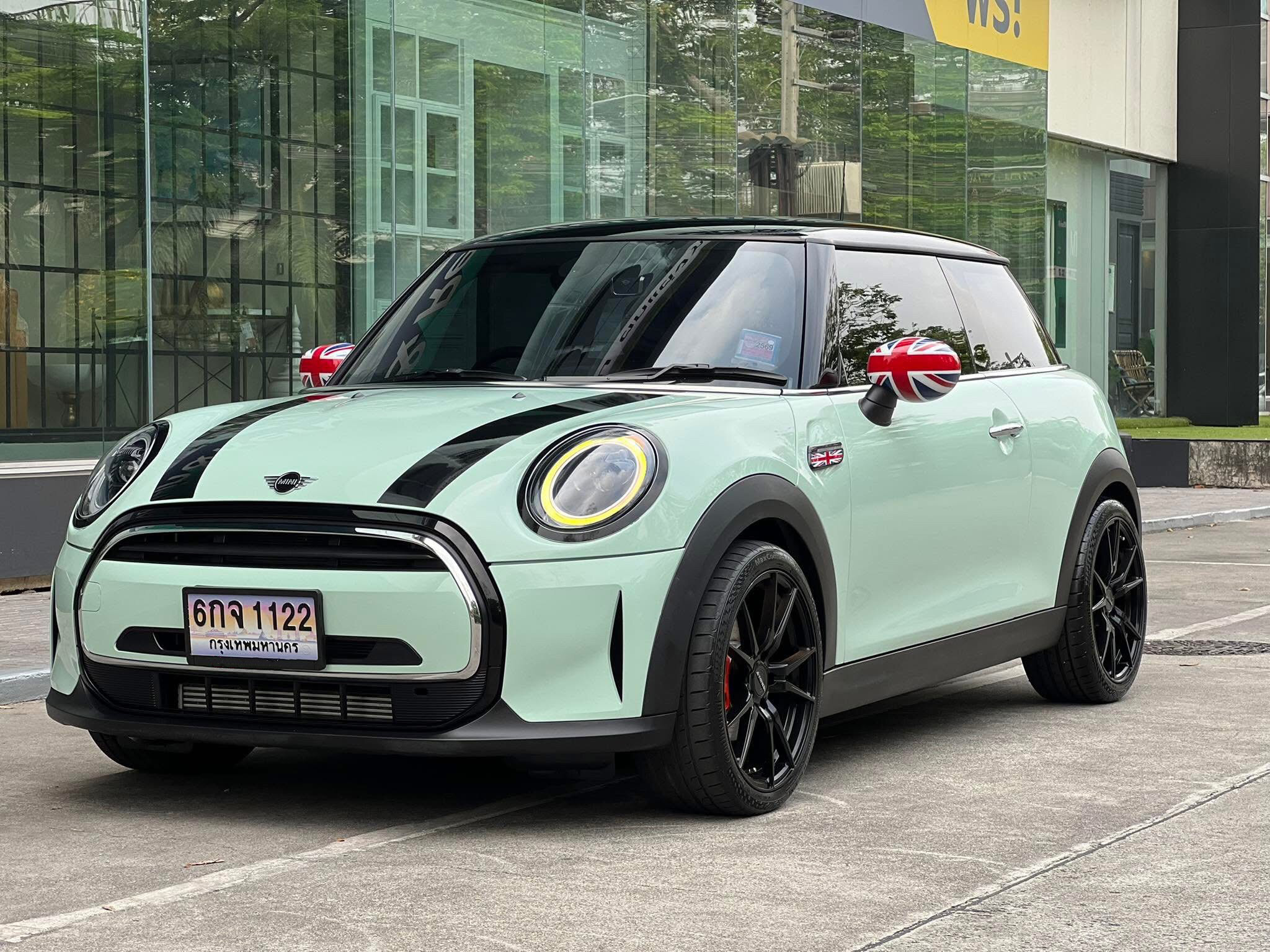 MINI F56 Cooper Hatch 3 LCI ปี 2022