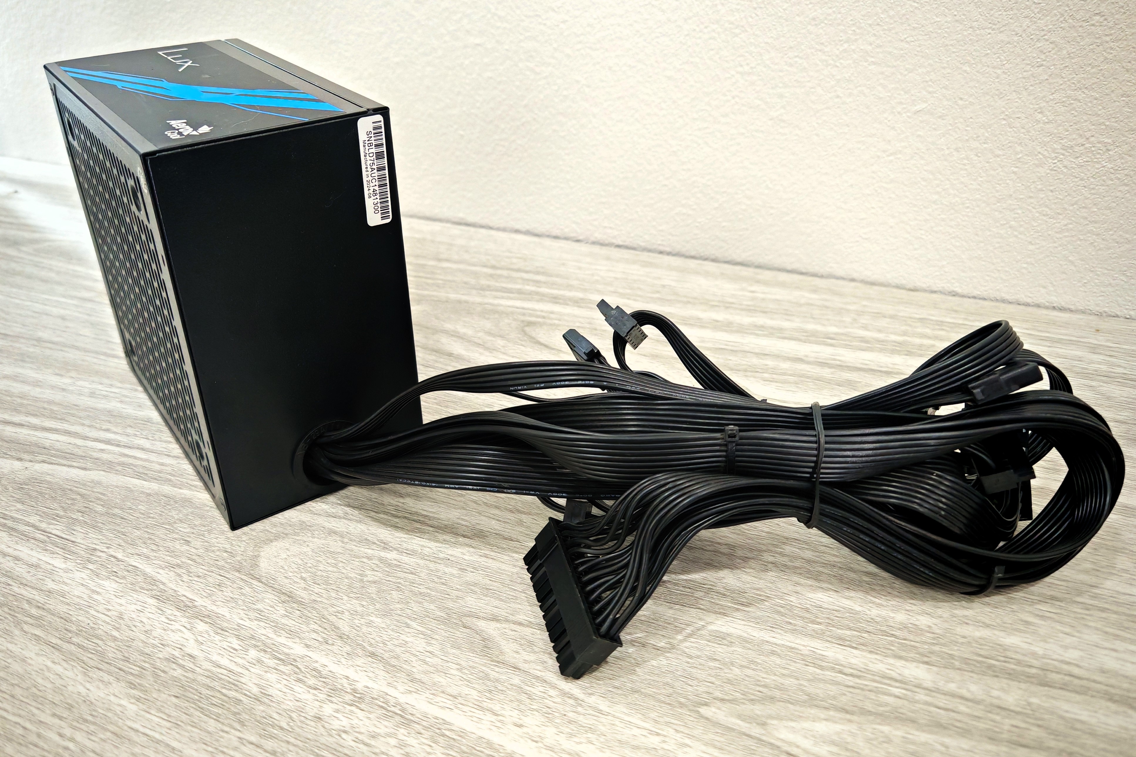 PSU AeroCool Lux 750W (80+ Bronze)