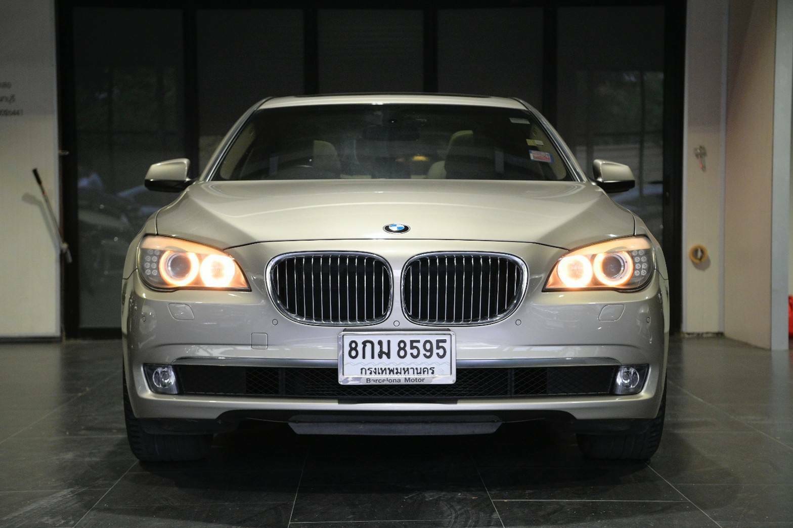 BMW 730Li ปี 2012