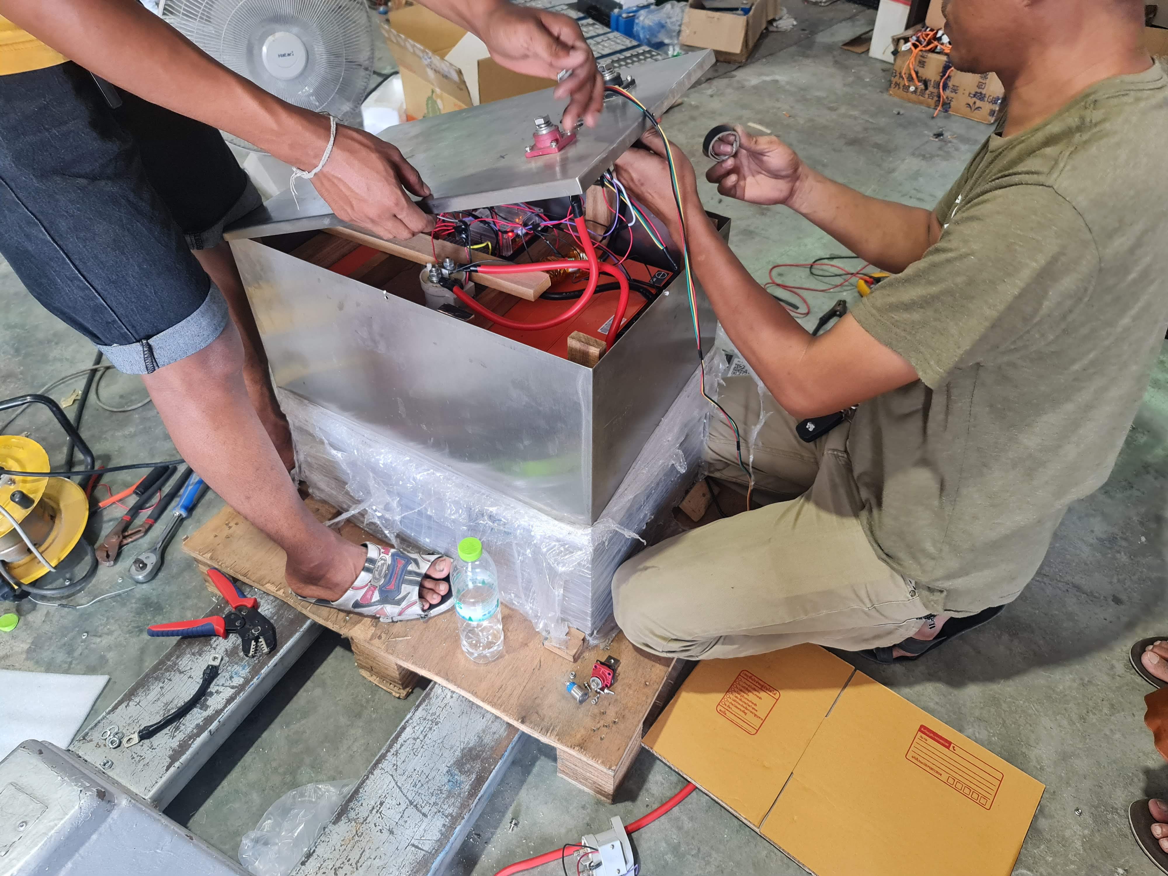แบตเตอรี่สำหรับโฟลคลิฟท์ไฟฟ้า ใช้กับเครื่องชาร์ทแบตน้ำเดิมได้เลย รับประกอบ ทั้ง 24v 48v สำหรับรถยกไฟฟ้า forklift ไฟฟ้า ทุกขนาด
