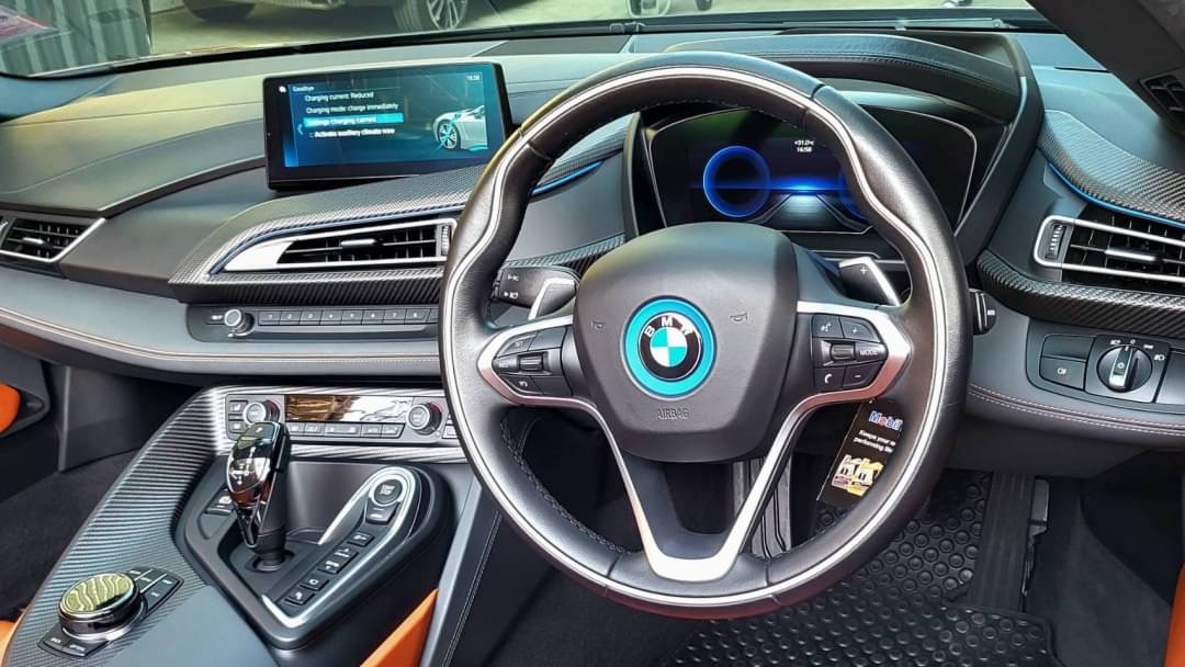 BMW I8 Roadster ปี 2019