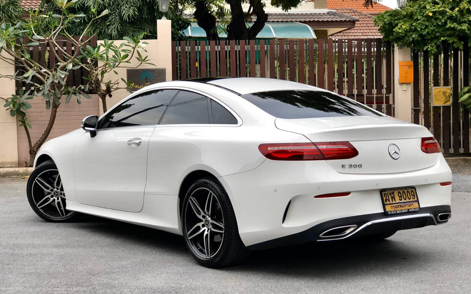 Mercedes Benz E300 Coupe AMG ปี 2017 แท้