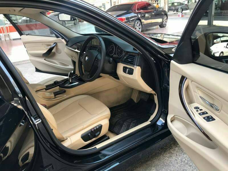 BMW 320i F30 ปี2014