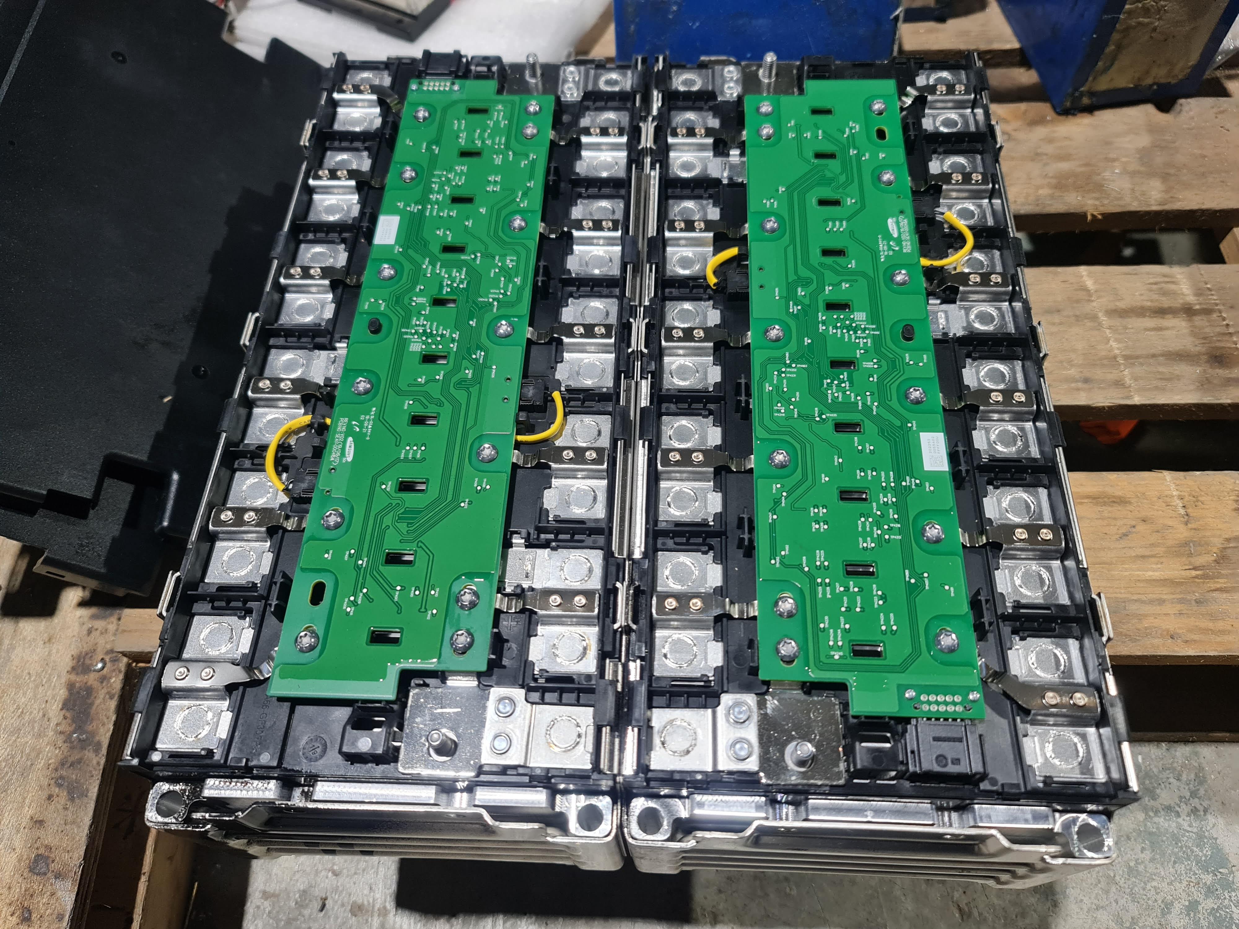 Samsung SDI 12S 14S litihum NMC 40Ah 60Ah , It is good to make 24S and 28S NMC 96v