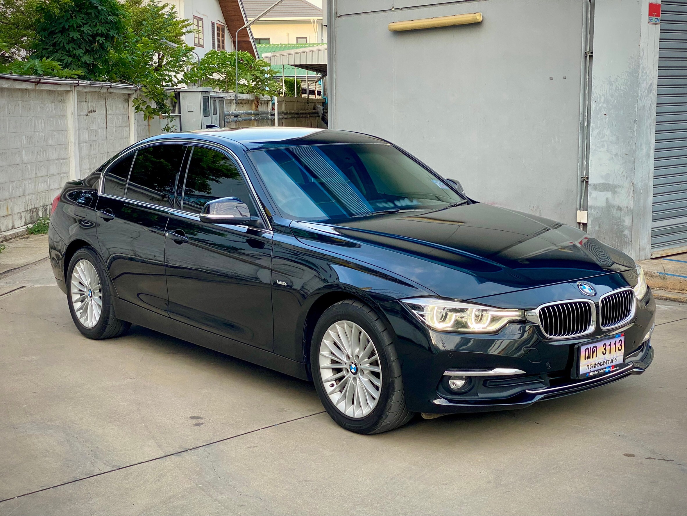 Bmw 320d F30 Luxury Lci ปี 2016