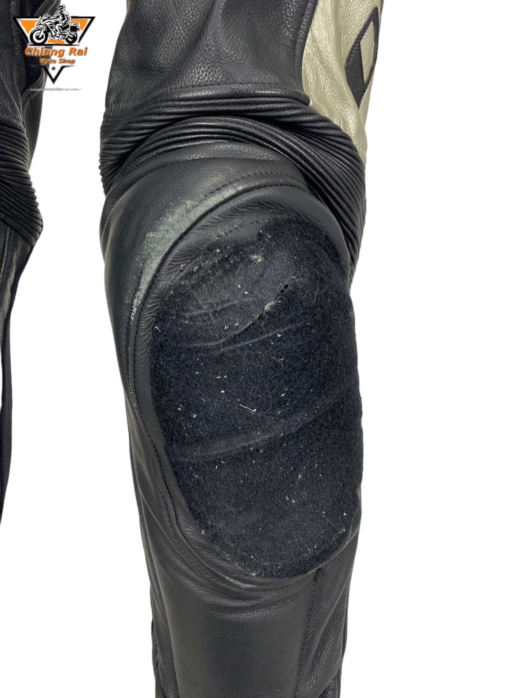 กางเกงขี่มอเตอร์ไซด์ ( มือสอง ) RCTS 047 : เอว 32" ยาว 28" DAINESE