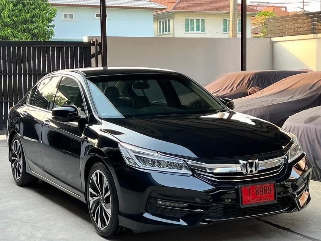 Honda Accord 2.0 TOP เนวิ ปี2017
