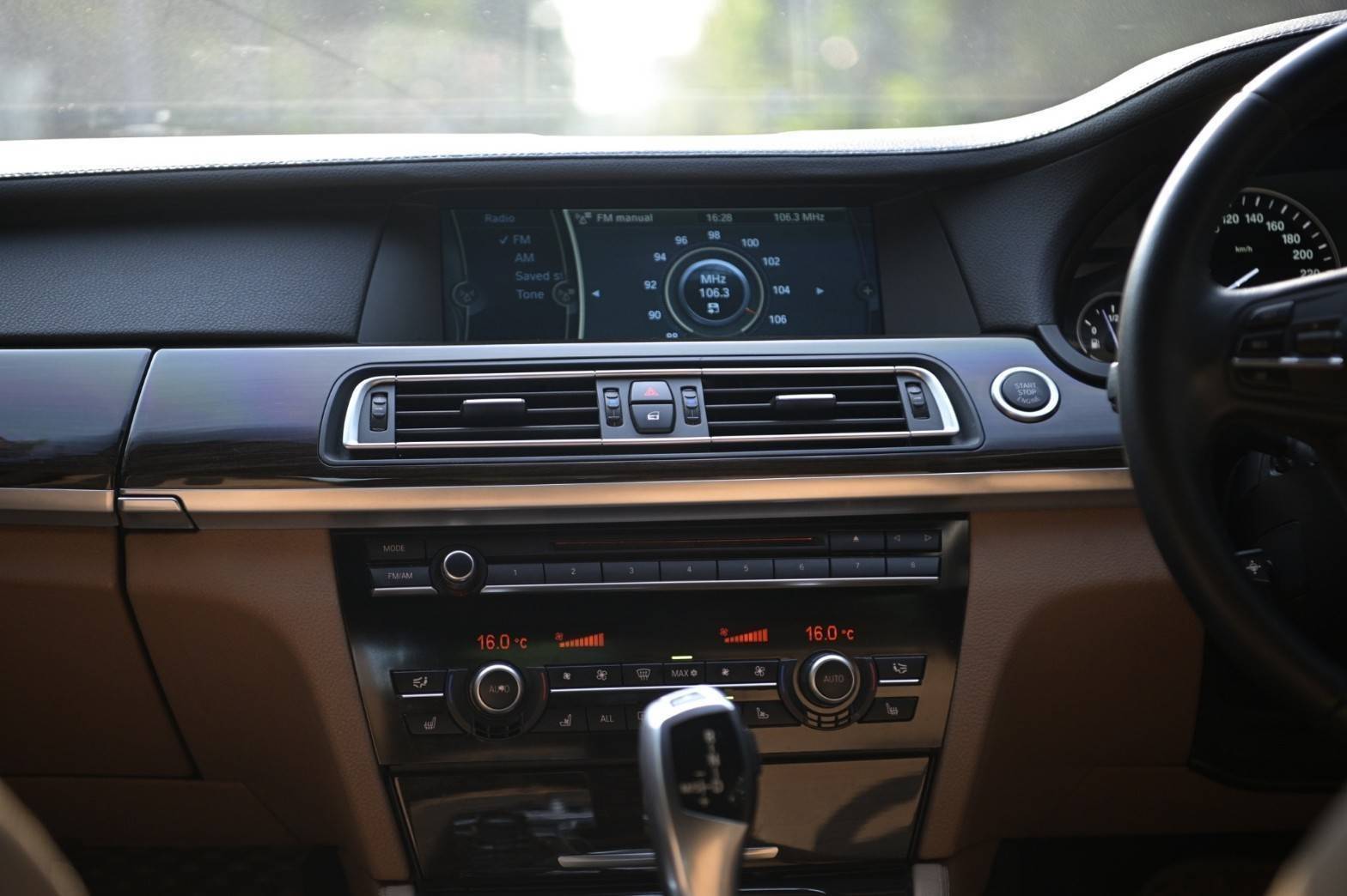 BMW 730 Li ปี 2012