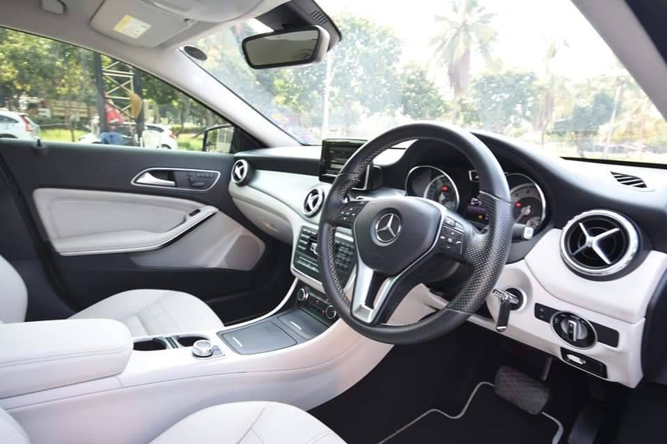 Mercedes Benz GLA200 ปี 2015