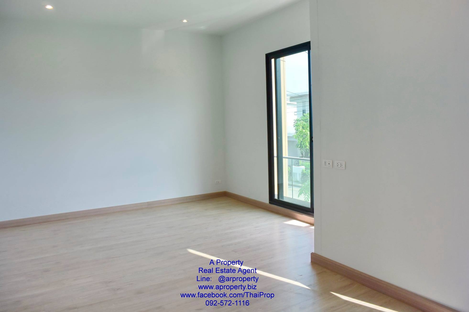 ขาย บ้านแฝดหลังมุม COMO Bianca - Bangna