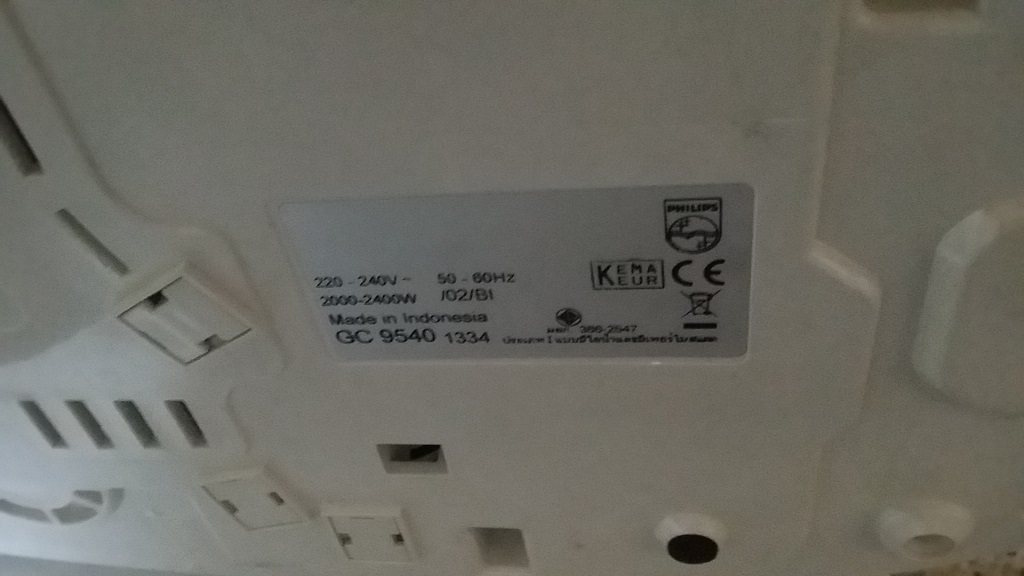 ซ่อมเตารีดไอน้ำ ยี่ห้อ PHILIPS รุ่น GC9540 อาการไอน้ำไม่ออก