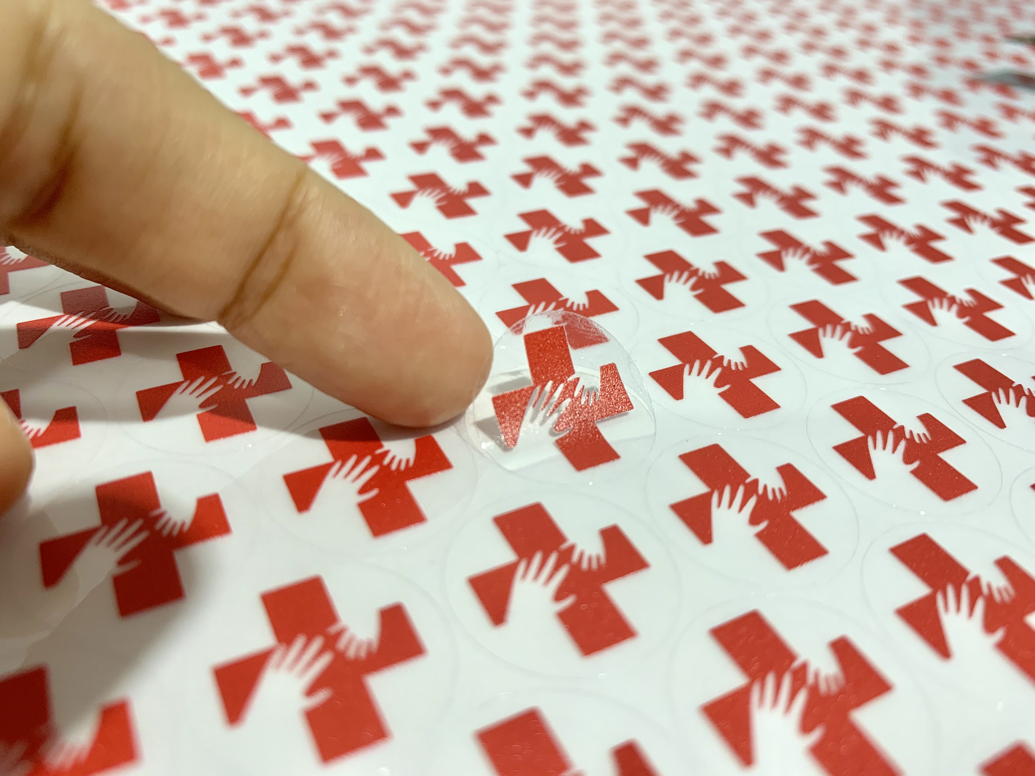 สติ๊กเกอร์ใสรองพื้นหมึกขาว หมึกขาว พิมพ์หมึกขาว