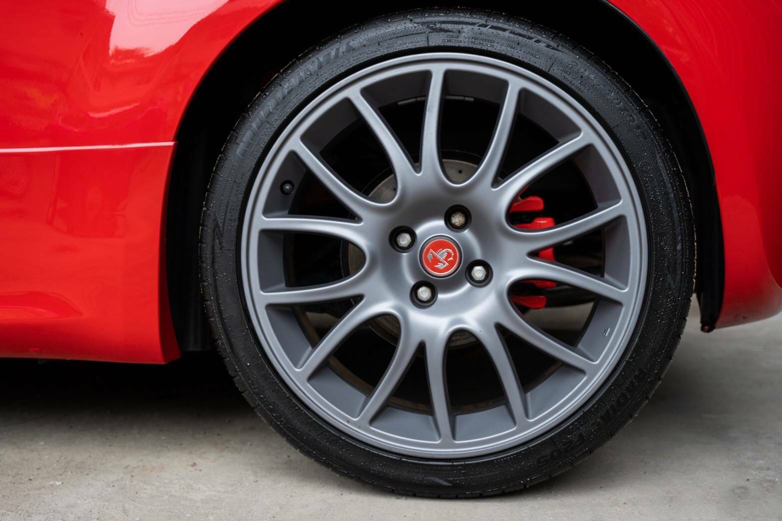 FIAT ABARTH 695 TRIBUTO FERRARI Limited Edition ปี 2012