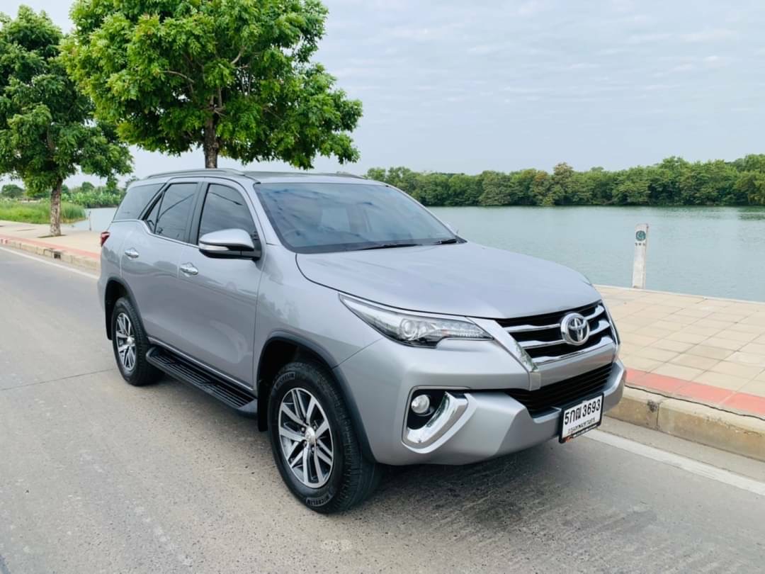 TOYOTA FORTUNER 2.4 V 2WD A2 ปี 2016