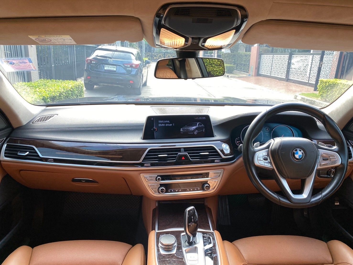 BMW 740LI สีดำ ปี 2016