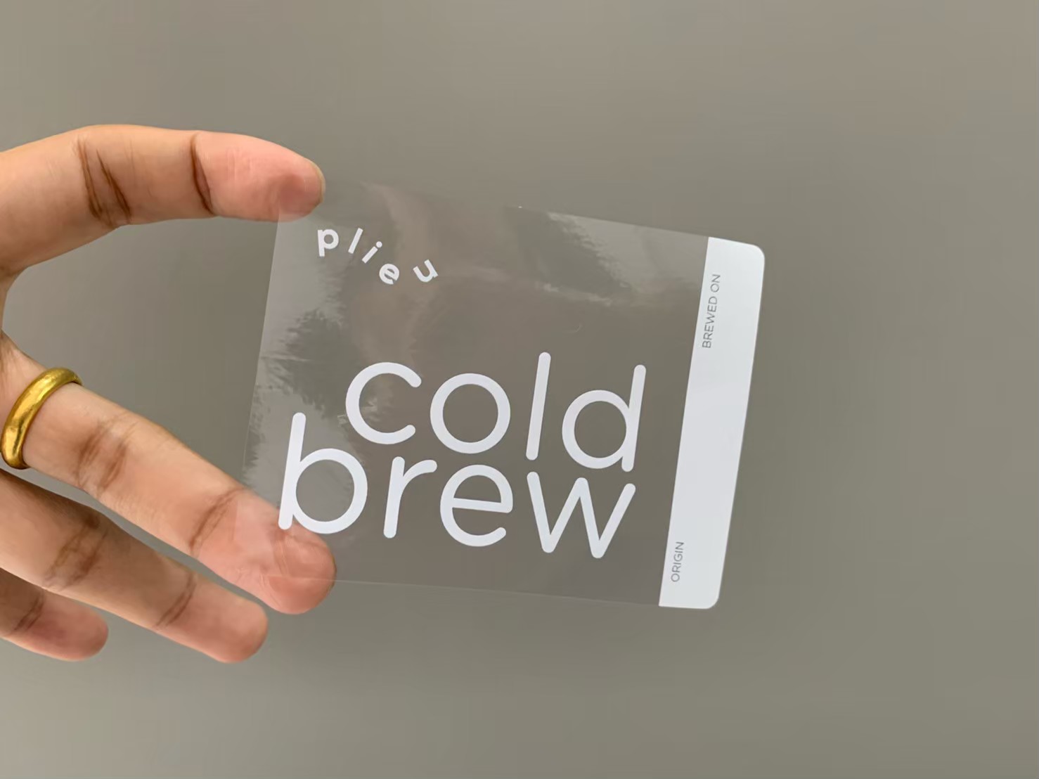 ฉลากสินค้าใสตัวหนังสือขาว สติ๊กเกอร์ใสพิมพ์สีขาว พิมพ์หมึกขาว