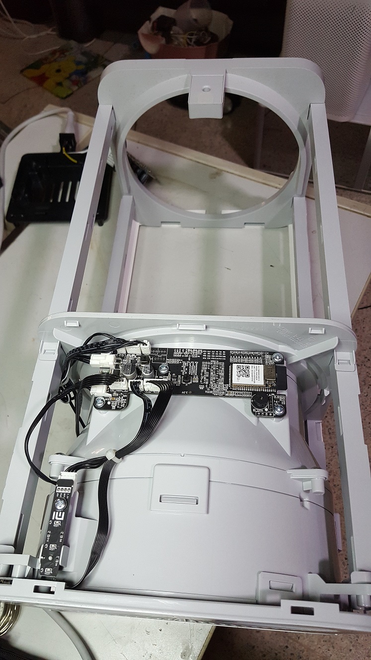 ซ่อมเครื่องฟอกอากาศ ยี่ห้อ Xiaomi รุ่น Mi2 อาการพัดลมไม่หมุน