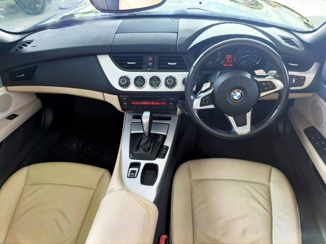 BMW Z4 sDrive 23i 2.5L 8AT V6 ปี 2012
