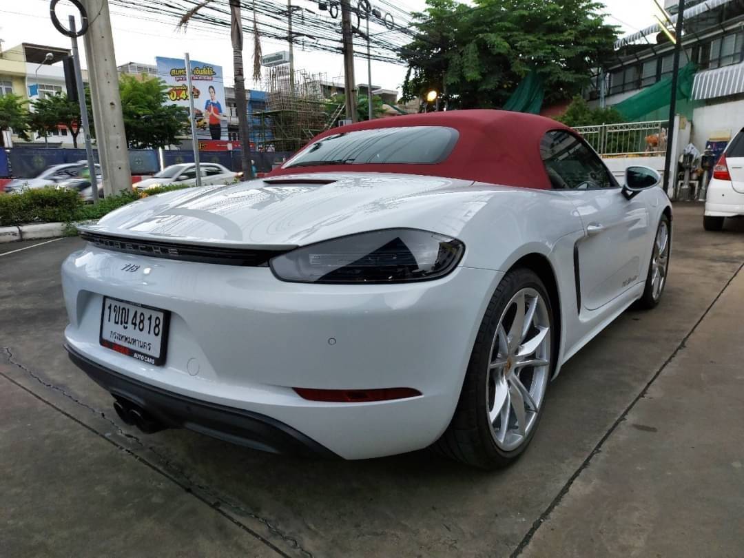 Porsche Boxster 718 ปี 2018