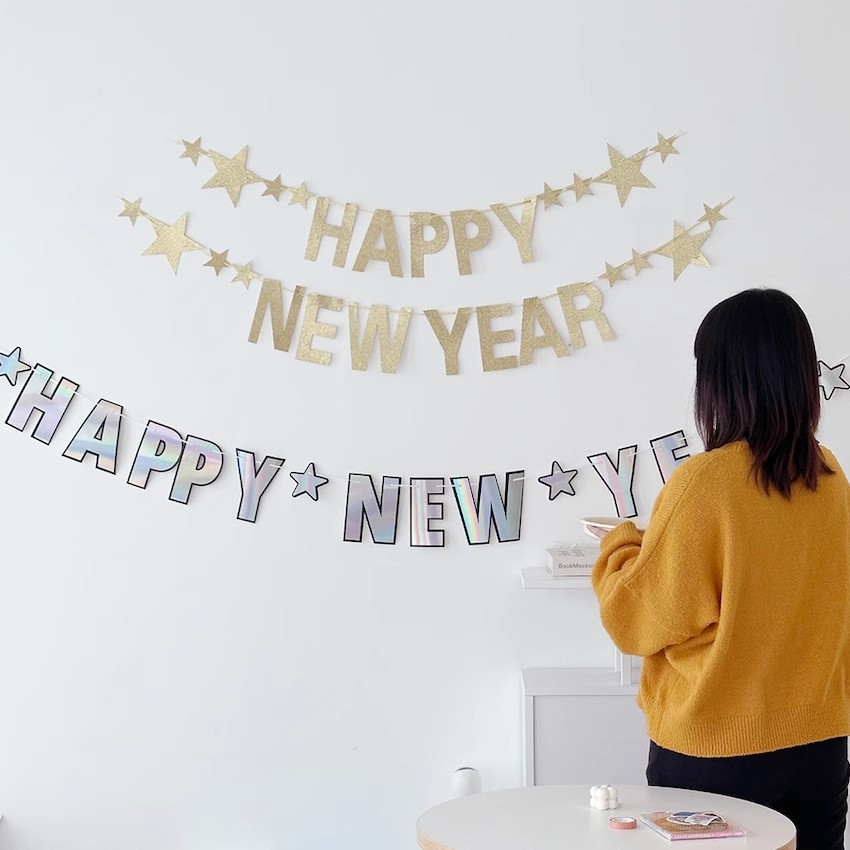 ธงปีใหม่ Happy new year