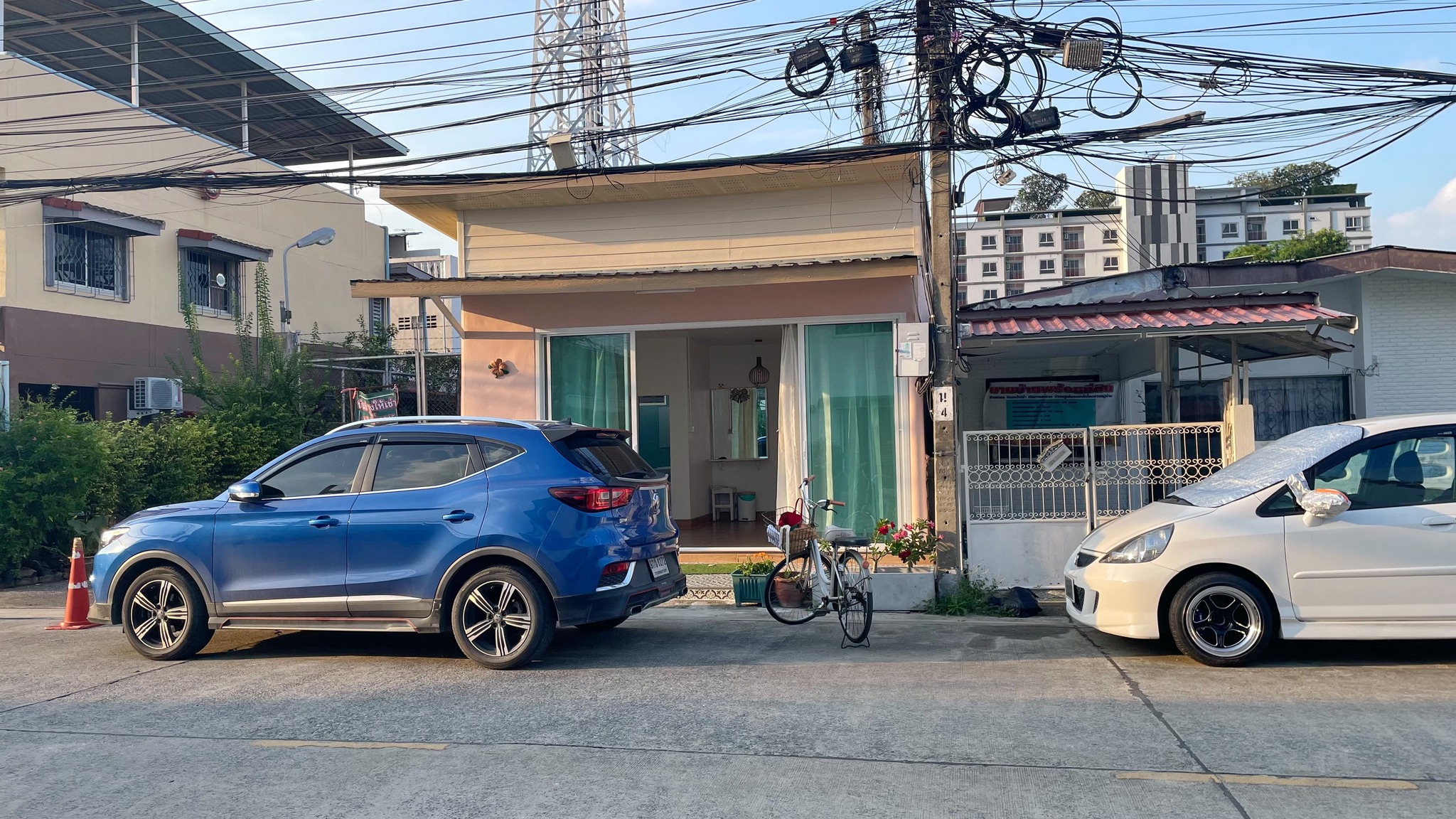 ให้เช่า บ้าน/ ร้านค้า เหมาะ ขายของหน้าร้าน / ร้านเสริมสวย ใกล้ตลาดแหล่งชมชน แจ้งวัฒนะ 28