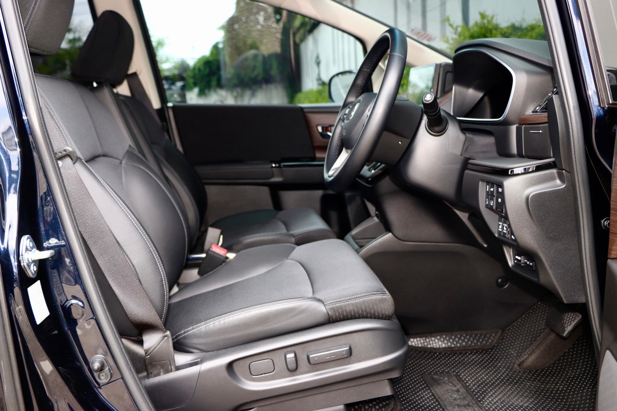 Honda Odyssey 2.0e:HEV ABSOLUTE ปี 2022