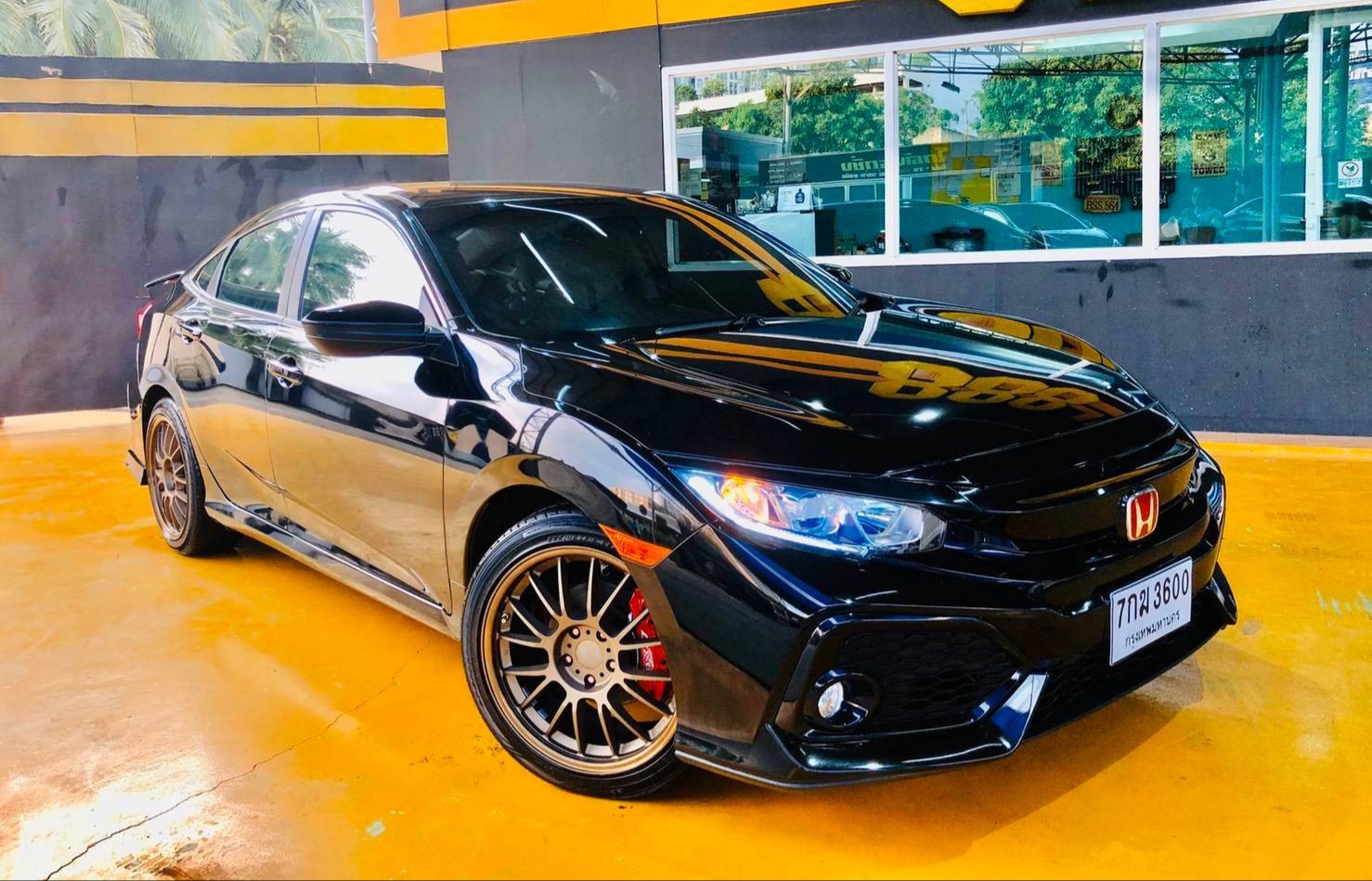 HONDA CIVIC 1.8E ปี2018
