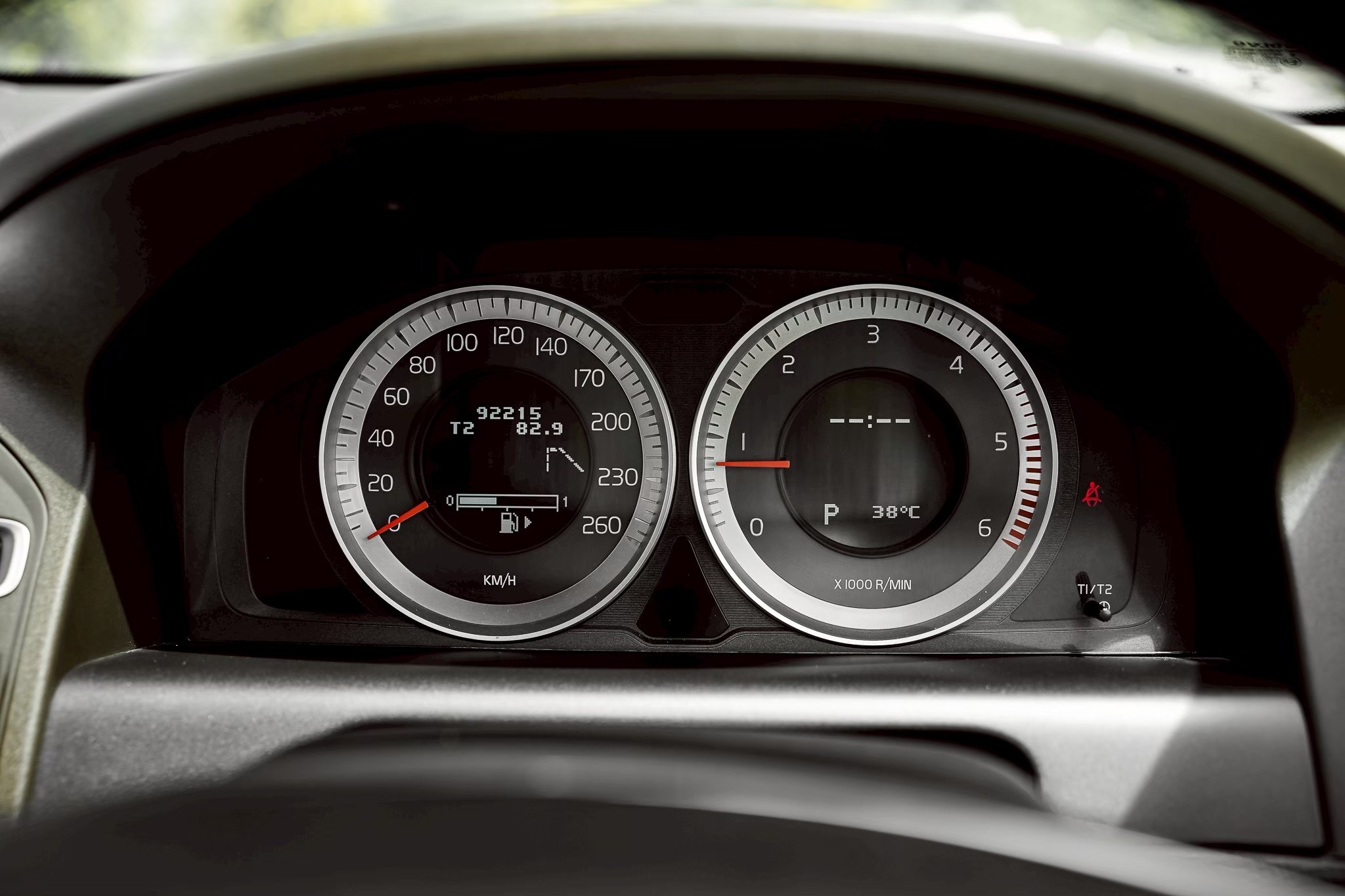 Volvo XC60 2.0 D3 ปี 2012