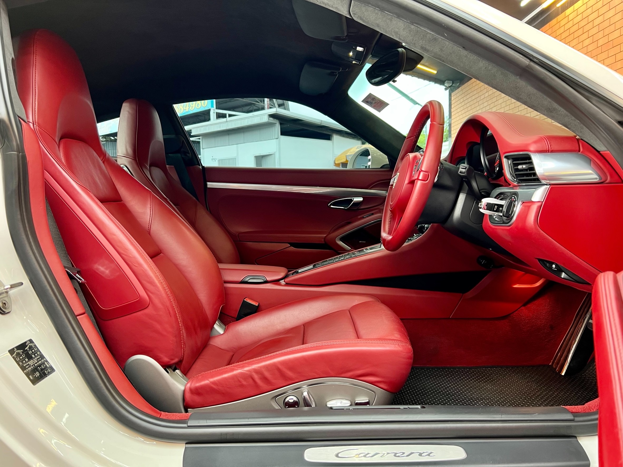Porsche Carrera 911 ปี 2013