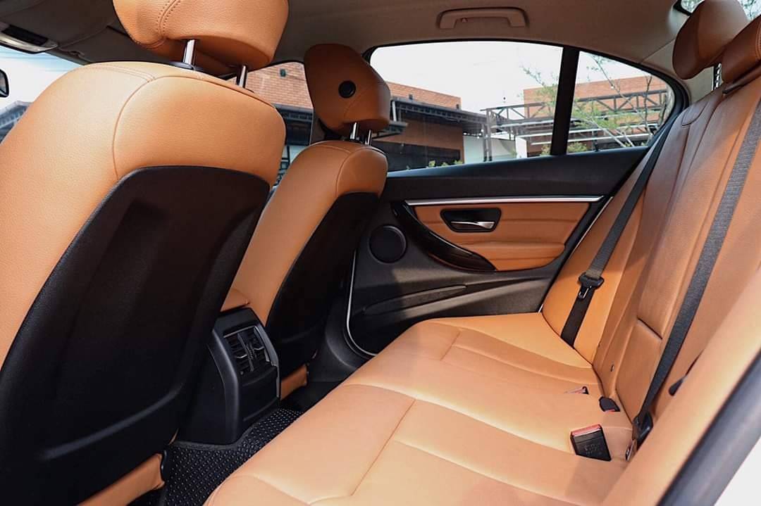 BMW 320d LCI (เครื่องดีเซลรุ่นใหม่ minor-change) ปี 2017