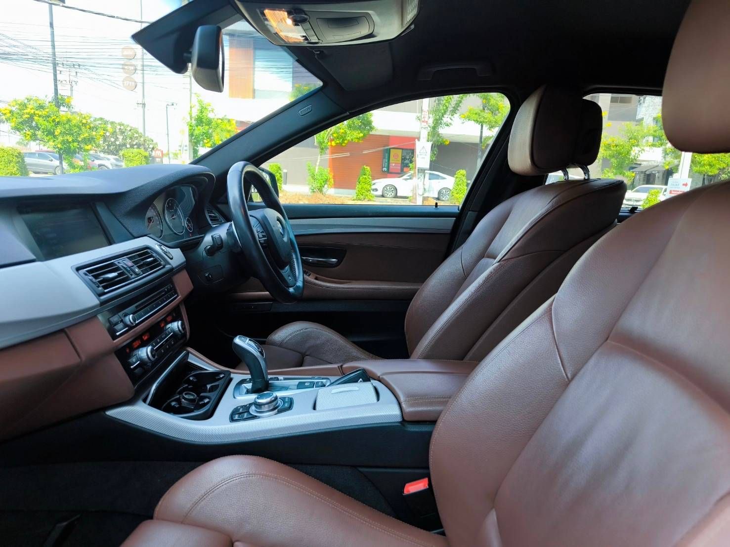 BMW 528i M SPORT สีดำ ปี 2014