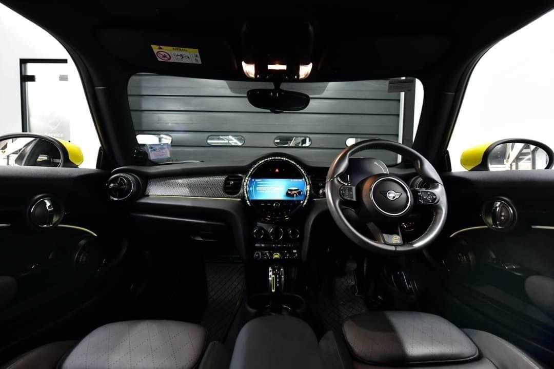 Mini Cooper SE Hatch ปี 2023