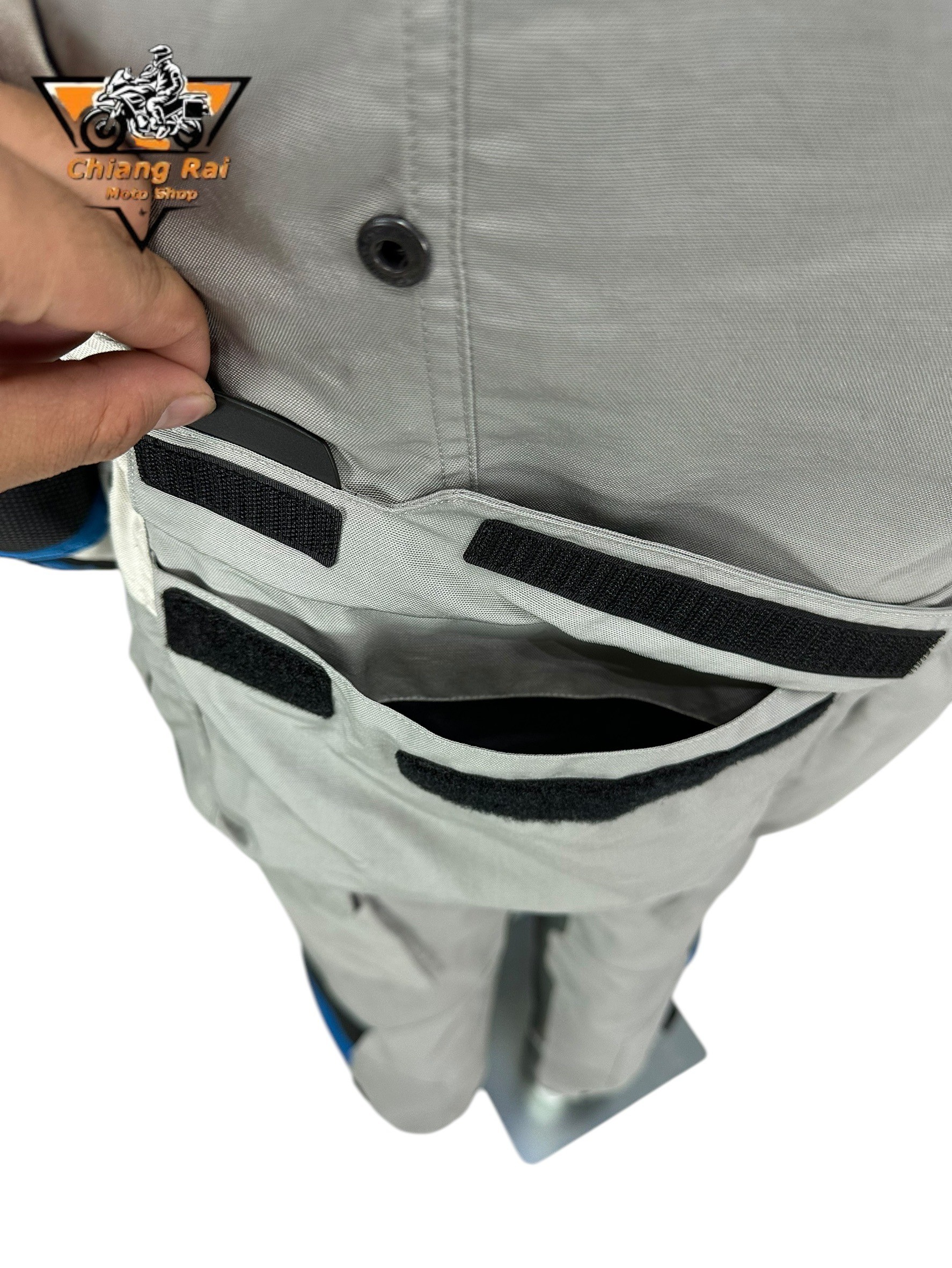 ชุดสำหรับขี่มอเตอร์ไซด์ ( มือสอง ) SET 020 ชุดทัวริ่ง เสื้อการ์ด + กางเกง ยี่ห้อ**BMW**