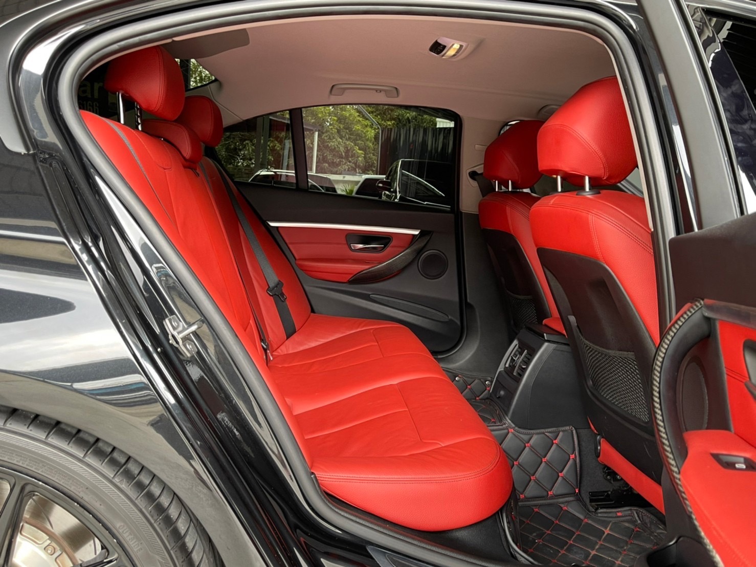 BMW 328i Sport ปี 2013