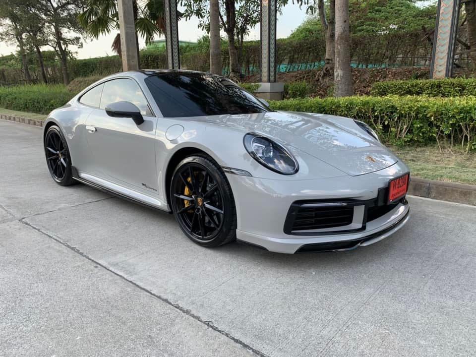 Porsche 911 Carrera (992) ปี 2021