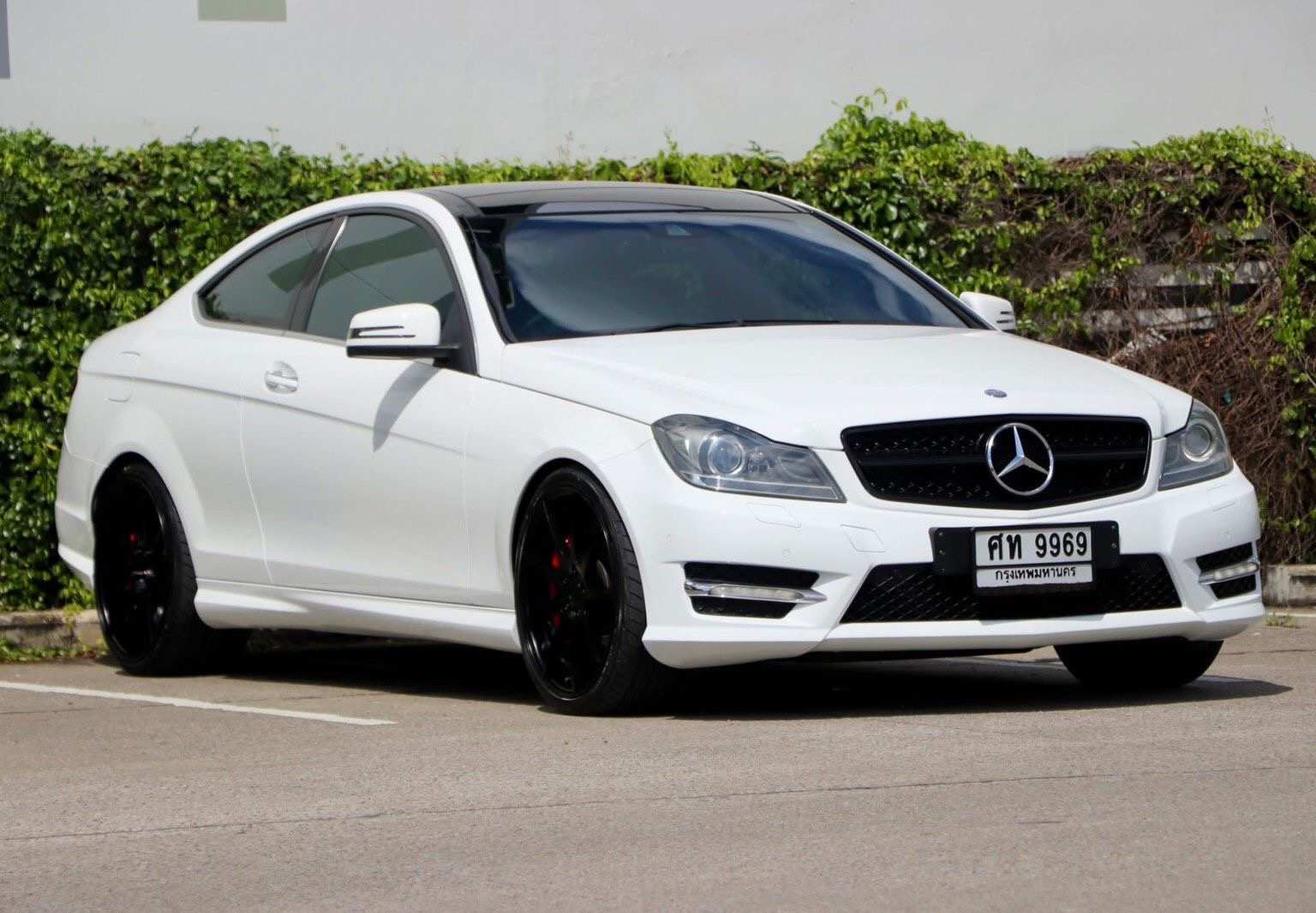 BENZ C180 1.6 Turbo COUPE W204 ปี2013